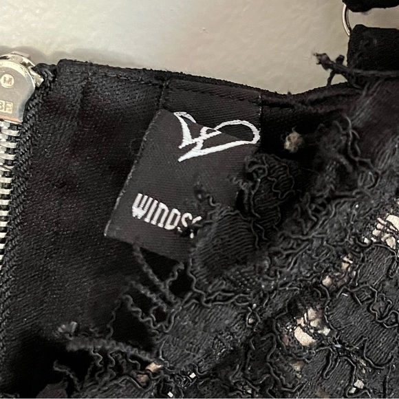 Windsor Lace Bodysuit - Picture 5 of 5